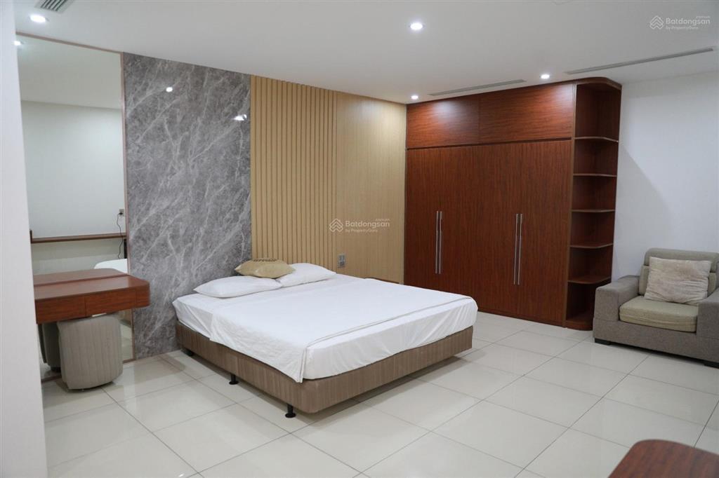 Bán biệt thự flamingo đại lải resort, 6pn, thang máy, view hồ thiên yến, nội thất đẹp, 447m2, 27 tỷ