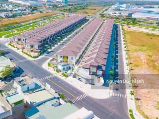 Bán gấp biệt thự song lập suncasa central tại tt vsip 2 bình dương chỉ 5tỷ/168m2 full vị trí đẹp