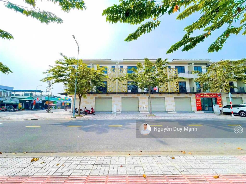 Bán shophouse n22 ngay công viên 5000m2 suncasa central vsip 2 100m2/3tầng giá full 3tỷ860