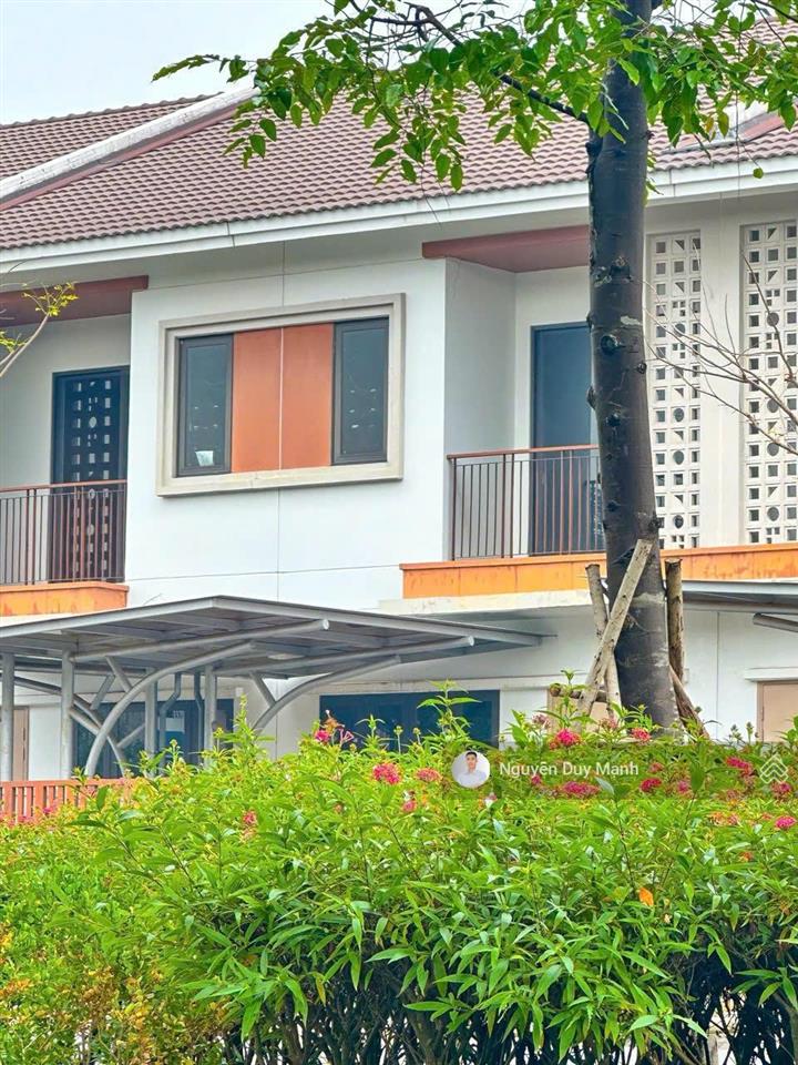 Nhà phố 2 tầng 5x20m tại kđt sun casa central  đường dân chủ kcn vsip 2 từ 2.8 tỷ sổ hồng sẵn