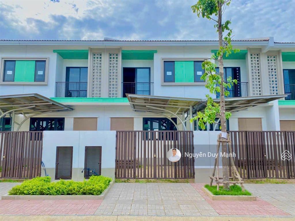 Nhà phố 2 tầng 5x20m tại kđt sun casa central  đường dân chủ kcn vsip 2 từ 2.8 tỷ sổ hồng sẵn