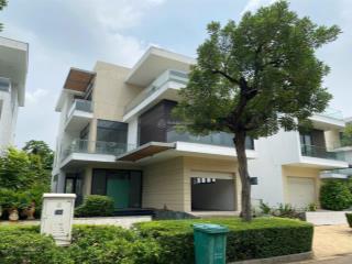 Bán biệt thự đơn lập lucasta view hồ tuyệt đẹp dt 423m2  0909 128 ***