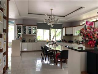 Bán biệt thự đơn lập cao cấp lucasta đường liên phường, q9   0909 128 ***
