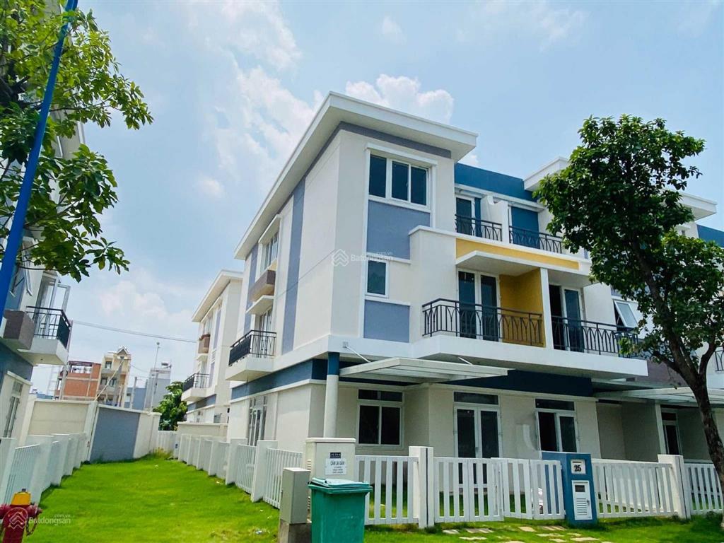 Bán nhà phố rosita 5x19m  7.5 tỷ, nhà thô, sổ hồng, hỗ trợ nh 70%