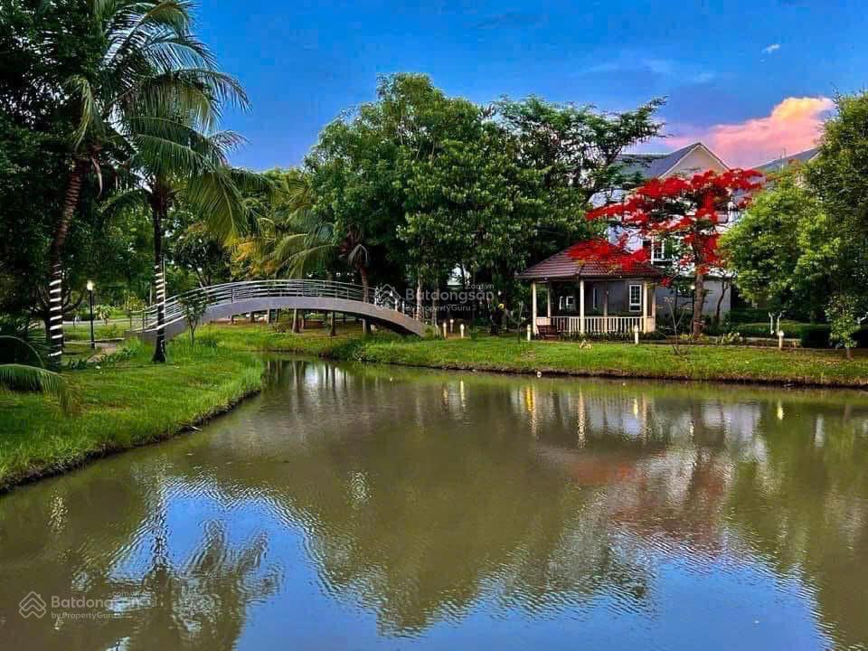 Chính chủ gửi bán nhà phố park riverside, 75m2, sổ hồng, nội thất đẹpcứng cáp, giá 11 tỷ