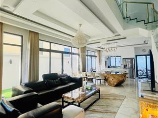 Chính chủ gửi bán nhanh bt verosa park 8x18.5m, nội thất đẹp, hồ cá koi, giá 23 tỷ (giá tốt)