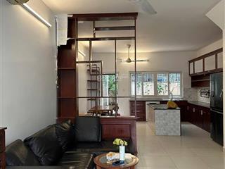 Cho thuê nhà mega ruby, 3pn, 3wc, nội thất đủ, y hình, giá 17tr/th chưa phí, nhà sẵn