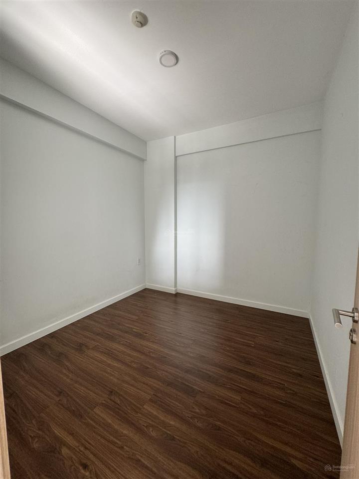 Cho thuê căn 2pn  2wc lovera vista 65m2 full nội thất  ở ngay giá 8 triệu/tháng
