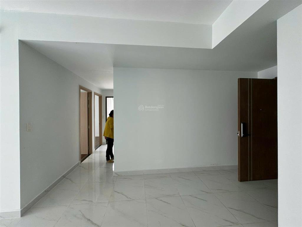 Bán nhanh căn góc lovera vista 83m2  pn + 2wc, sổ hồng view đẹp tặng thất giá 3,8 tỷ
