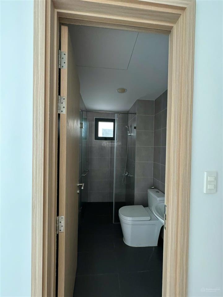 Bán nhanh căn góc lovera vista 83m2  pn + 2wc, sổ hồng view đẹp tặng thất giá 3,8 tỷ