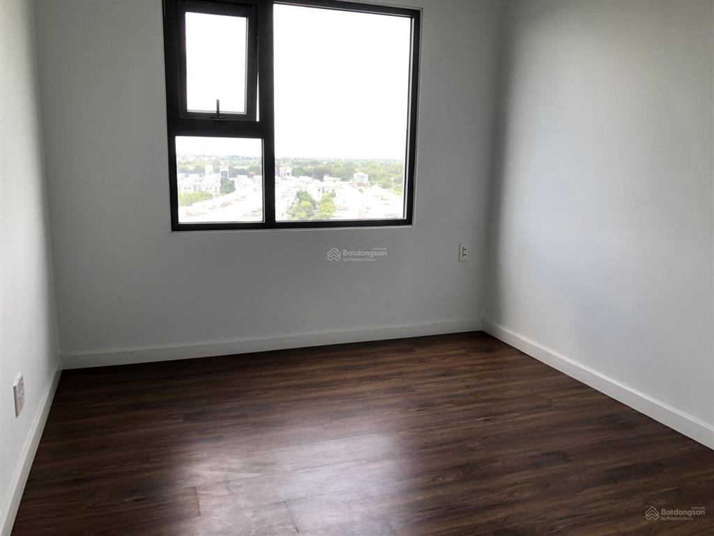 Bán căn 65m22pn+2wc lovera vista khang điền, sổ hồng sẵn tầng sân vườn view nắng sáng giá 3,2 tỷ