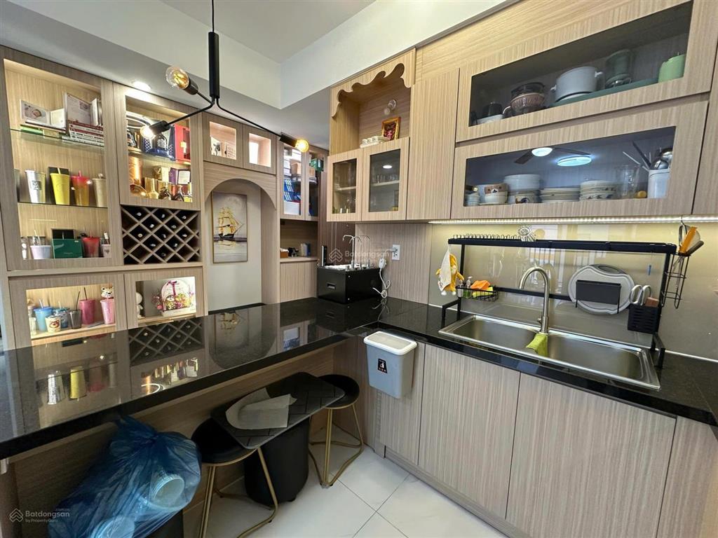 Bán nhanh căn góc 83m2 lovera vista khang điền 3pn + 2wc  view đẹp, tặng full nội thất giá 3,75 tỷ