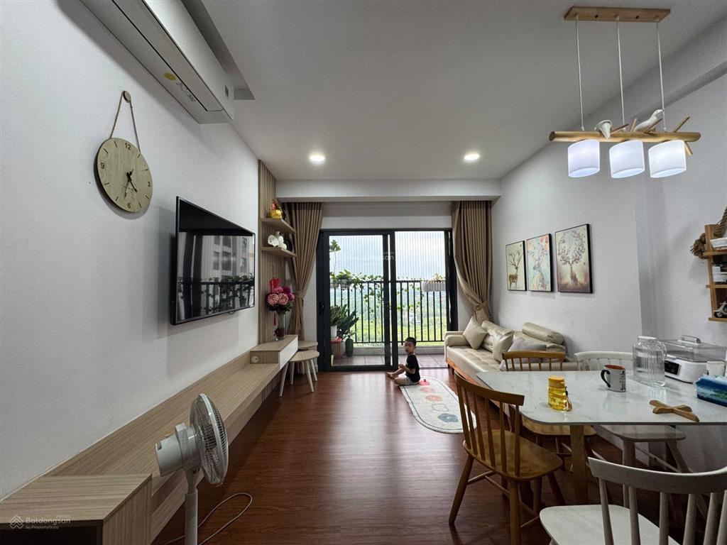 Bán căn góc 3pn lovera vista 82,8m2 (3pn + 2wc) view đn thoáng mát, tặng full nội thất giá 3,75 tỷ