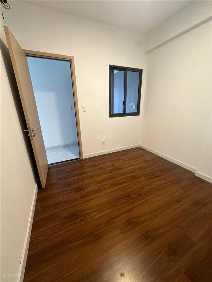 Bán nhanh căn 2pn + 2wc sổ hồng lovera vista  65,6m2 view đông nam nhìn công viên giá 3,2 tỷ