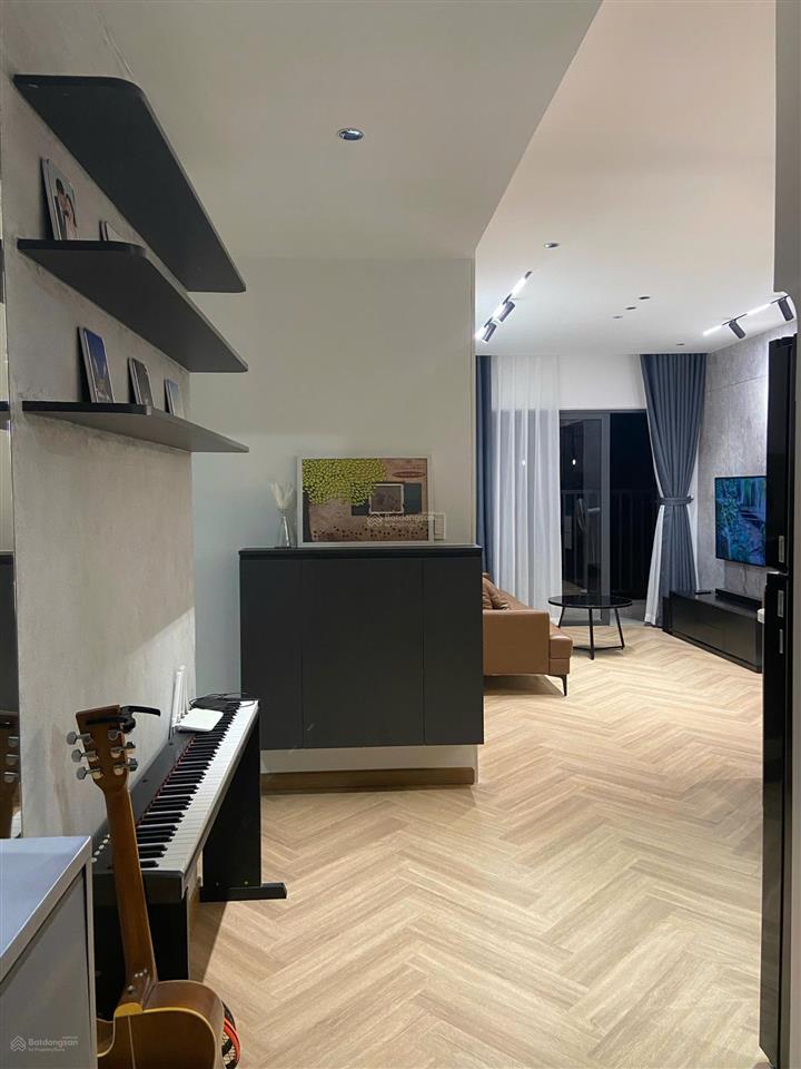 Cho thuê căn 65m2  2pn + 2wc lovera full nội thất xịn, view đẹp mát mẻ giá 8,5 triệu/tháng