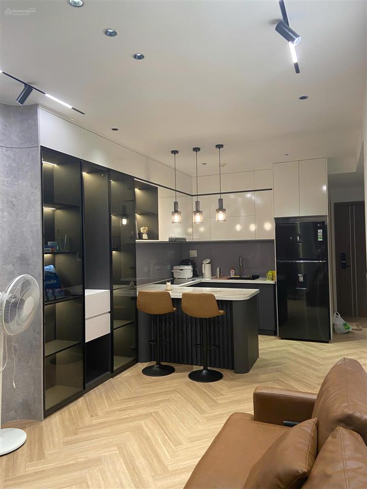 Cho thuê căn 65m2  2pn + 2wc lovera full nội thất xịn, view đẹp mát mẻ giá 8,5 triệu/tháng