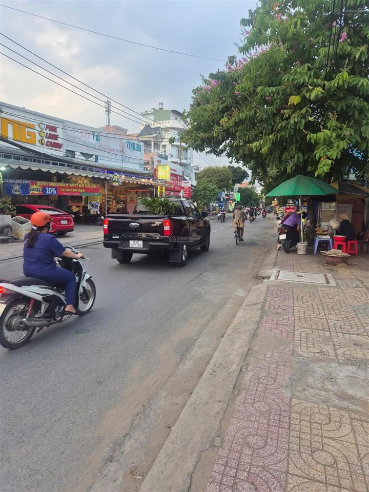 Bán nhà 1t/4 lầu 6.2x26m mặt tiền kinh doanh đường dương đình hội ngay cổng khang điền