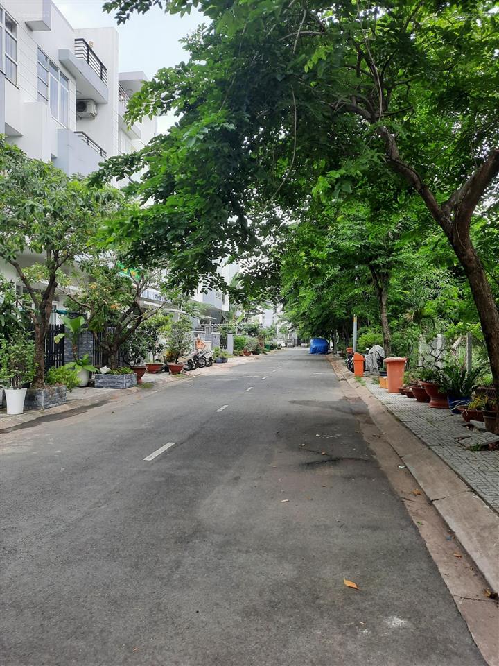 Bán đất sổ đỏ cá nhân 8x28m gần công viên khang điền phước long b tp thủ đức giá tốt