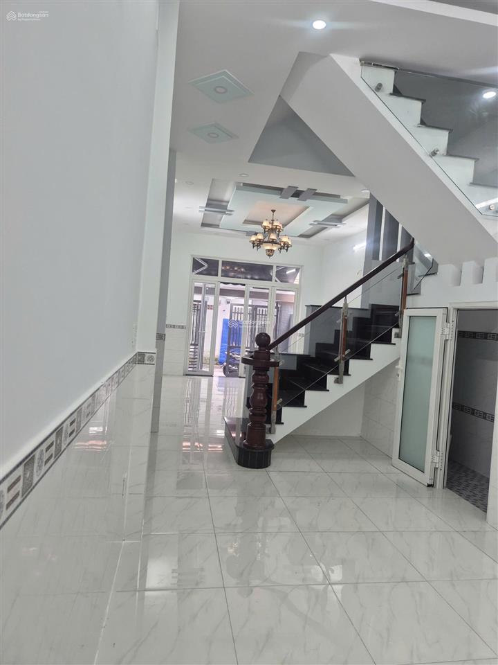 Bán gấp nhà 4x15m 1t/2 lầu hẻm xe hơi gần chợ tăng nhơn phú b, dương đình hội giá tốt.