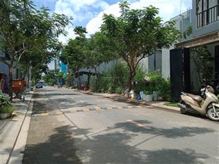 Kẹt tiền bán gấp lô đất view sông, gần phú hữu, 74 m2 giá tốt, đường rộng 10m  o934652279