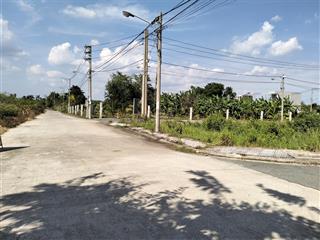 Kẹt tiền bán lỗ lô góc 2 mt đường 8, long phước. khu dân cư văn minh gần sông mát mẻ  0934 652 ***