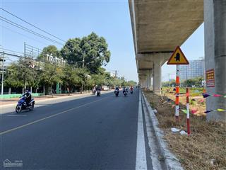 Bán gấp mặt tiền xa lộ hà nội, dt 16m*35m=560m2, ngay trạm metro số 1. giá cực rẻ 60 tỷ tl