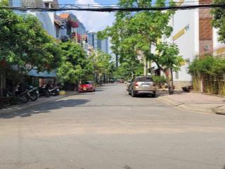 Nhà ngay công viên tạ quang bửu đường võ liêm sơn kdc đồng diều, quận 8. dt 4x20, 3 lầu sân thượng
