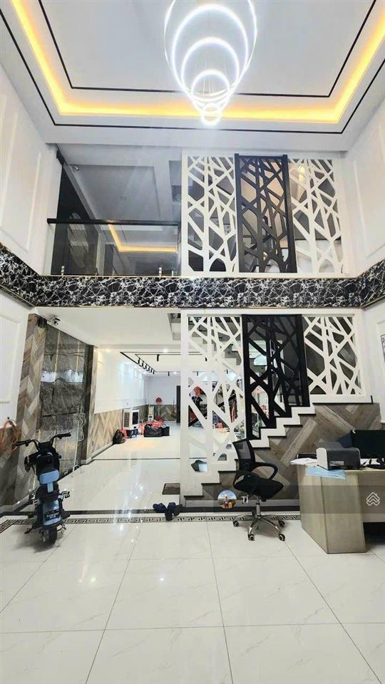 Nhà gần tô ký 6x26 trệt lửng 2l nhà mới đường 6m thông ngay đh giao thông sát cầu vượt quang trung