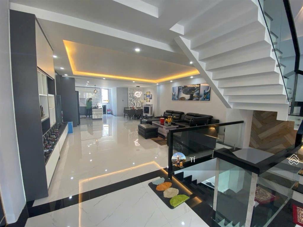 Nhà gần tô ký 6x26 trệt lửng 2l nhà mới đường 6m thông ngay đh giao thông sát cầu vượt quang trung