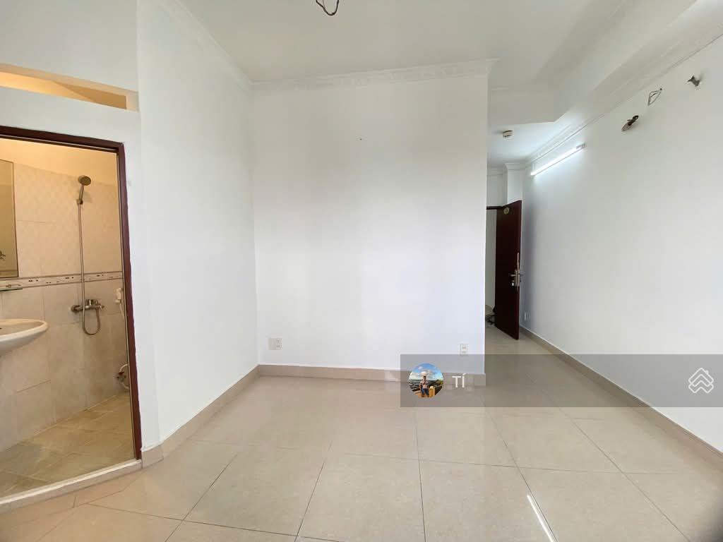 Mt nguyễn văn quá thu nhập 40tr/tháng dt 4,83x29m, trệt 4 lầu 20 phòng chdv giá 18.8 tỷ