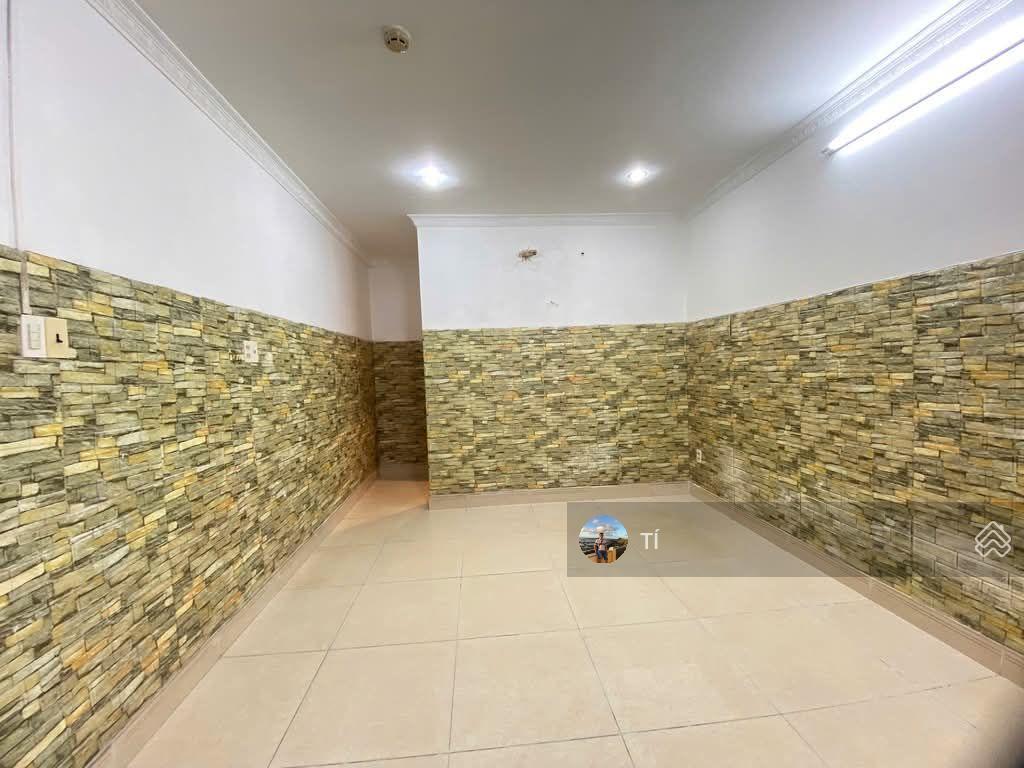 Mt nguyễn văn quá thu nhập 40tr/tháng dt 4,83x29m, trệt 4 lầu 20 phòng chdv giá 18.8 tỷ