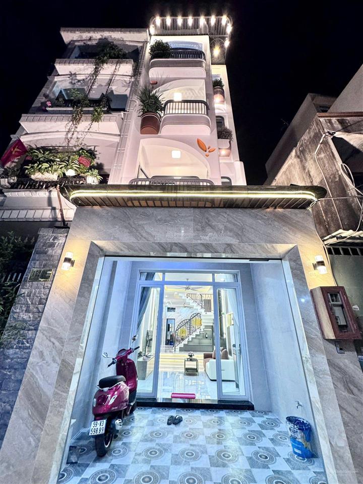 Nhà mới tân bình 4m x 18m 3 lầugần nhà ga t3 tân sơn nhất