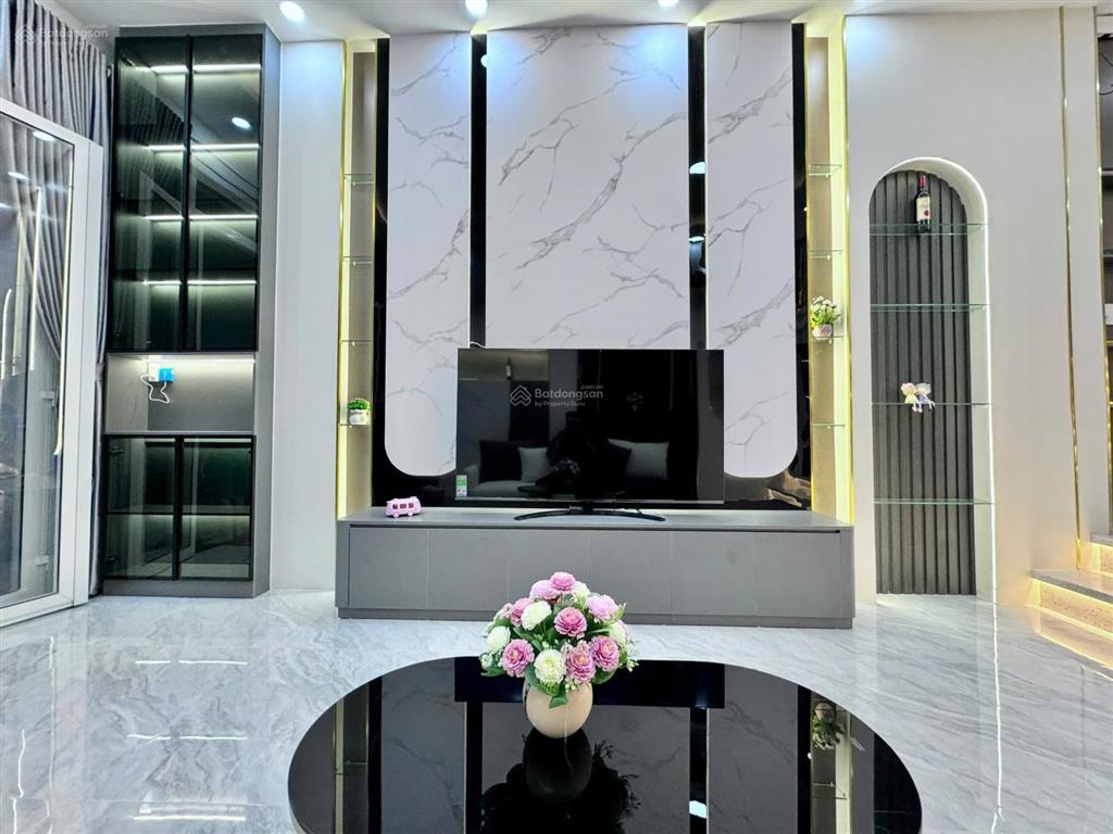 Nhà mới tân bình 4m x 18m 3 lầugần nhà ga t3 tân sơn nhất