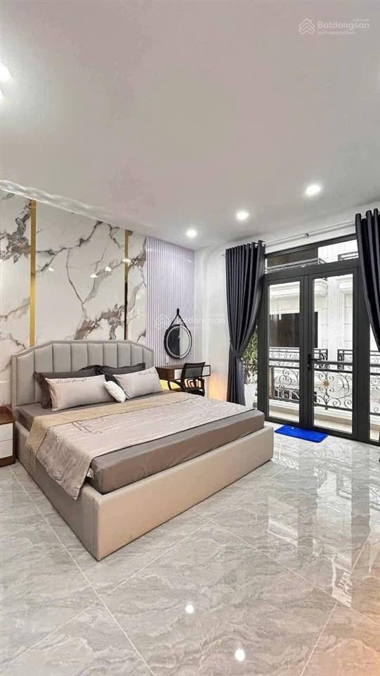 Cần bán gấp nhà giả biệt thự có diện tích khủng 5 x 20m đúc 3,5 tấm, giá 7,6 tỷ