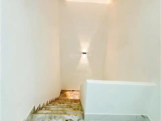 Chính chủ gửi nhà đẹp 5x14m xây full  hẻm xe hơi 5m gò dầu gần aeon