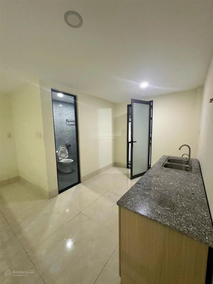 Bán nhà 4 lầu mặt tiền nguyễn trường tộ quận tân phú giá 9.8 tỷ