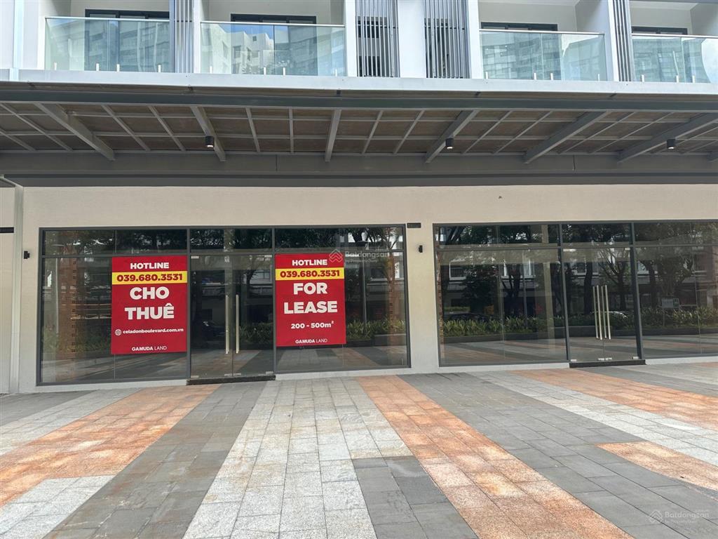 Bán shophouse celadon city s2 vuông vức mặt tiền 9m lề 15m không bị chắn view sổ hồng lâu dài