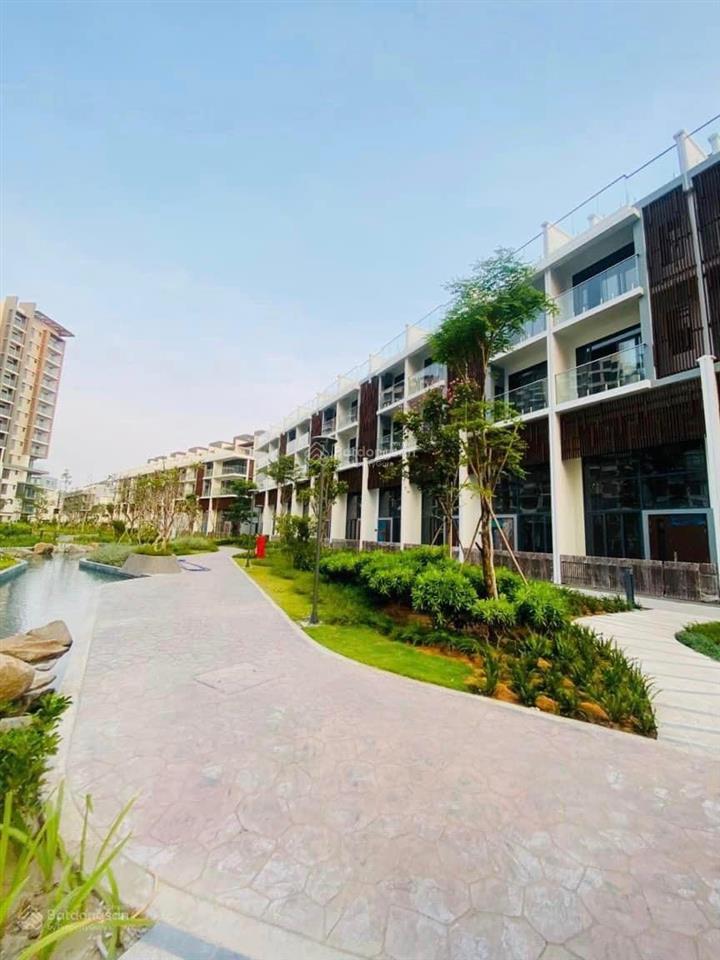 Bán nhanh căn góc the glen 3 mặt tiền giá bán 36 tỷ 3 kí hợp đồng trực tiếp cđt trả chậm 3 năm