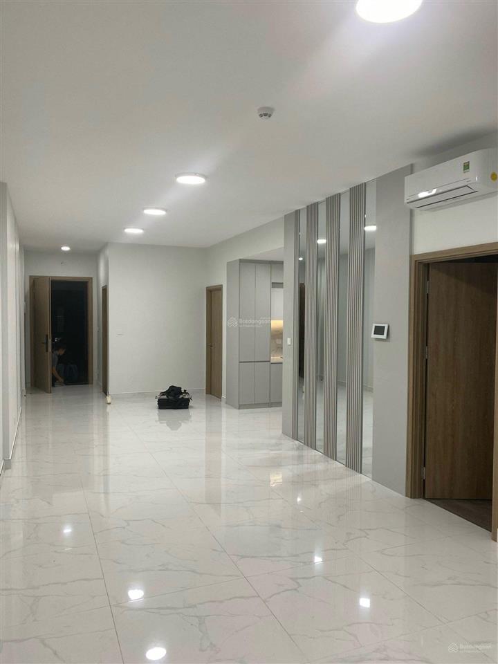 Bán căn hộ skylink villa diamond alnata xe hơi lên được tận nhà