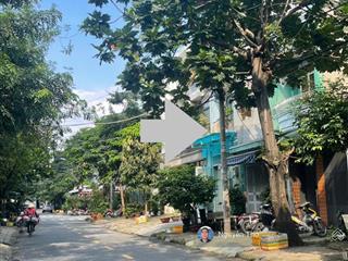 Bán nhà đường dc11 p sơn kỳ q tân phú. dt 80m2 x 3 tầng. giá 10.85 tỷ