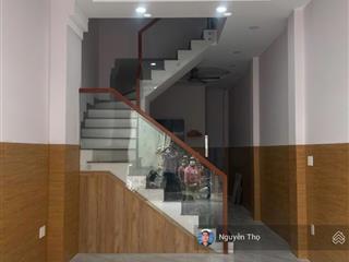 Bán nhà gần siêu thị big c trường chinh. dt. 45m2 x 3 tầng 4pn sân thượng.