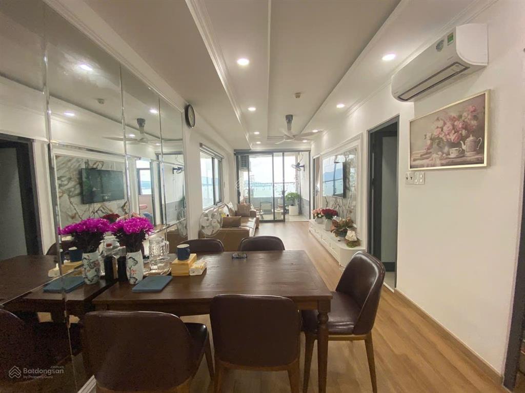 Bán căn hộ napoleon nha trang căn 03 tầng cao 77m2 nội thất xịn, view trực diện biển nha trang