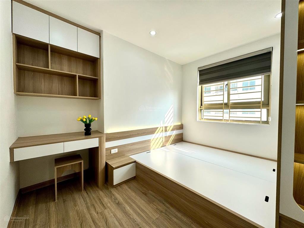 Cần bán căn hộ chưng cư bán đảo linh đàm view hồ 3 ngủ rẻ đẹp.