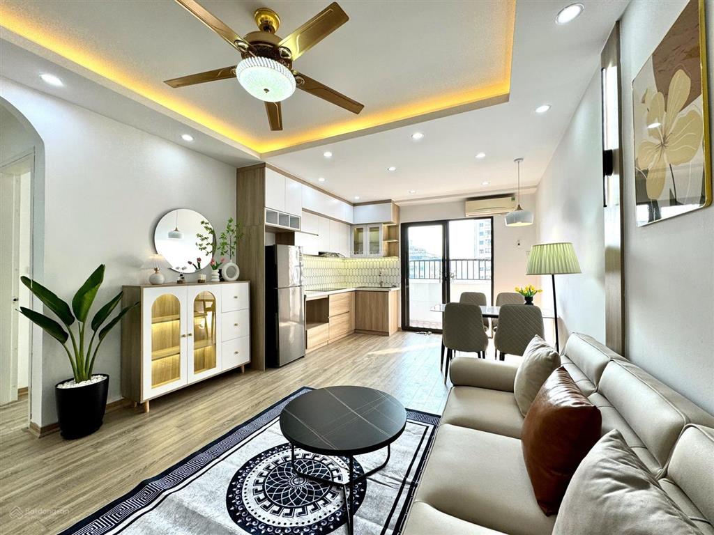 Cần bán căn hộ chưng cư bán đảo linh đàm view hồ 3 ngủ rẻ đẹp.