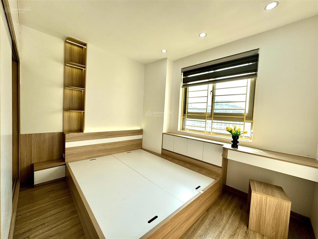 Cần bán căn hộ chưng cư bán đảo linh đàm view hồ 3 ngủ rẻ đẹp.