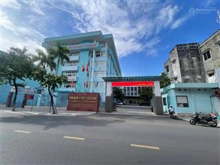Siêu hiếm mặt tiền hùng vương, hải châu  đối diện trường đại học y đà nẵng  diện tích lớn 126m2