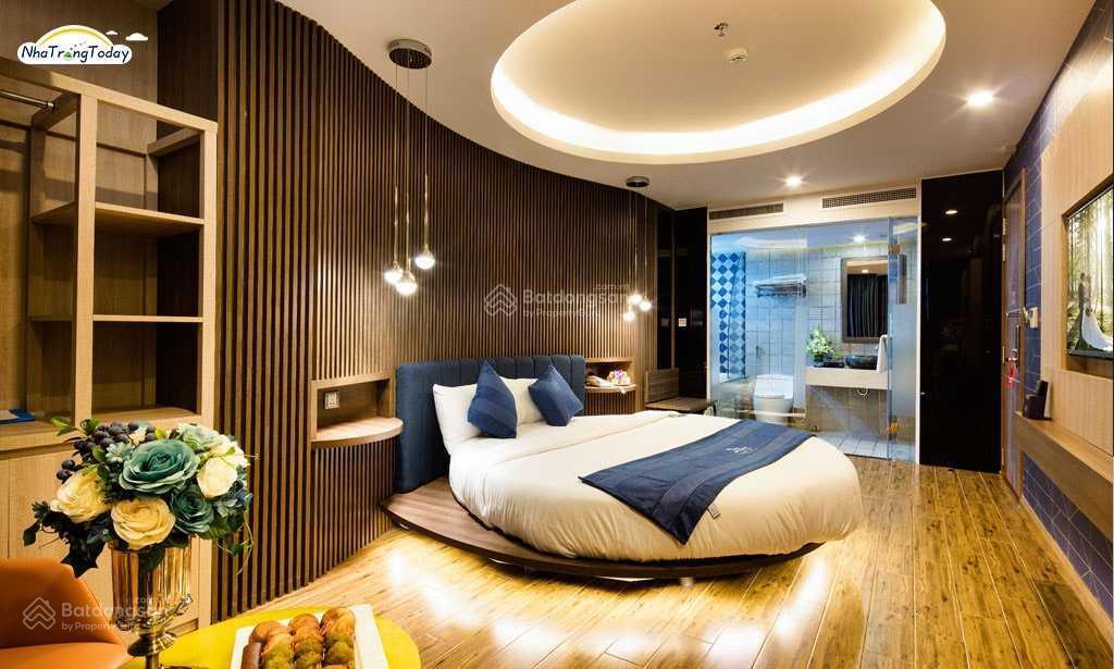 Cần bán khách sạn nha trang, đường trần quang khải, 160m2, 20 tầng 70 phòng, 80 tỷ. 0868 674 ***