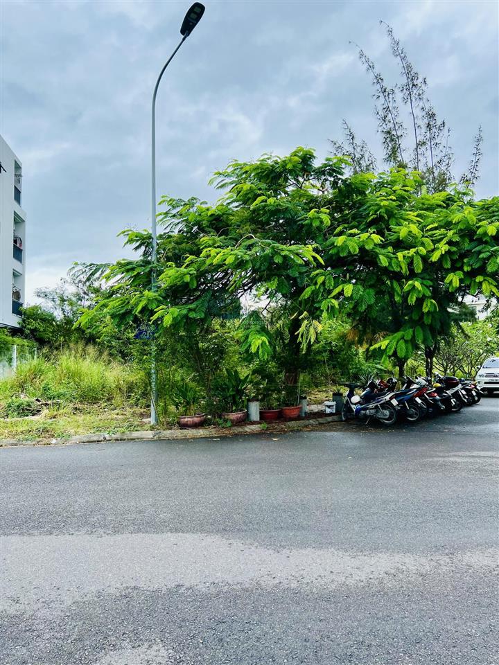 Bán lô đất góc tại kđt biển an viên, nha trang. 352.5m2, đường 21m, hướng bắc, 95tr/m2. 0868 674 ***