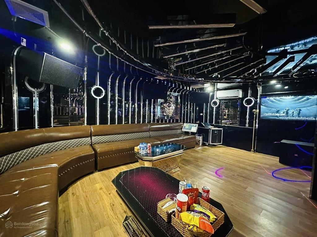 Bán biệt thự an viên, nha trang. 180m2, 4 tầng 6 ngủ, có phòng karaoke, giá 22,5 tỷ (có tl)
