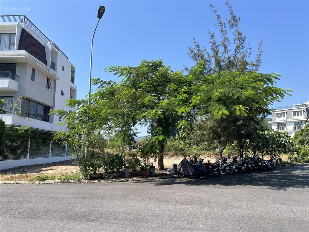 Bán lô đất góc 2 mặt tiền khu kim cương an viên, nha trang. 352.5m2, đường 21m, hướng bắc, 100tr/m2